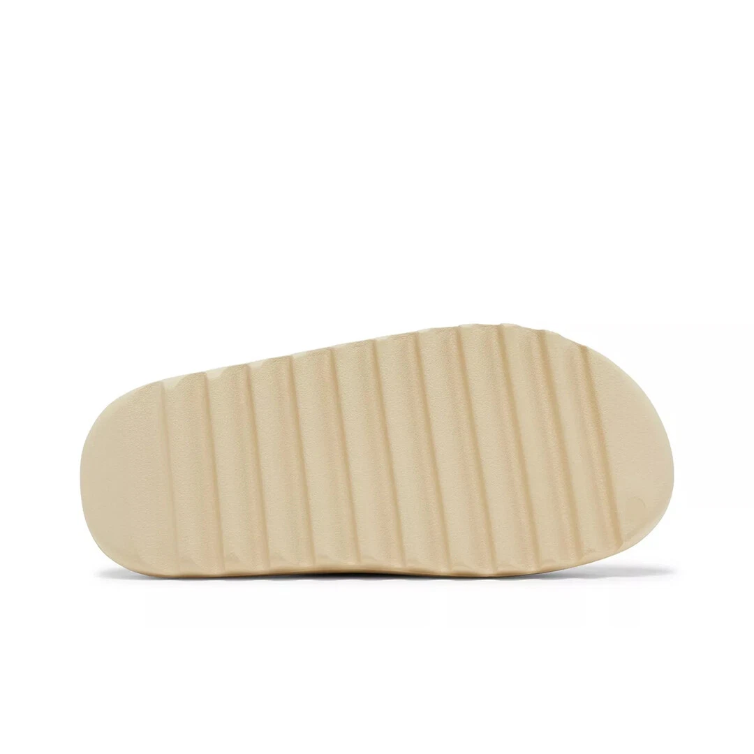 Yeezy Slides - Onyx/Bone/Salt