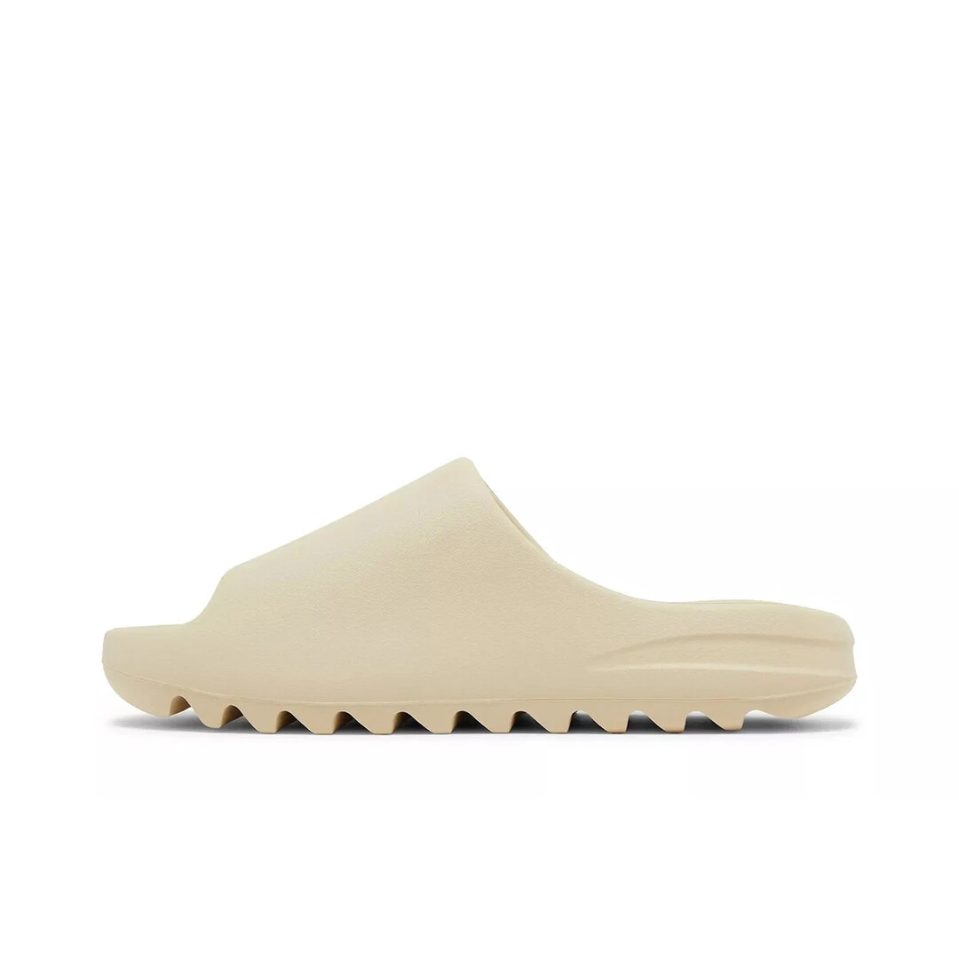 Yeezy Slides - Onyx/Bone/Salt