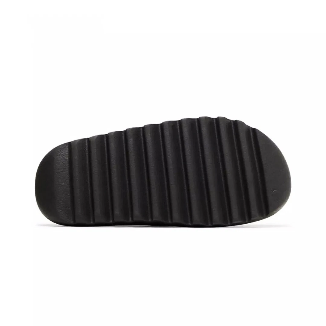 Yeezy Slides - Onyx/Bone/Salt